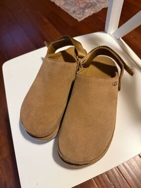 UGG Goldenstar Chestnut Slip On